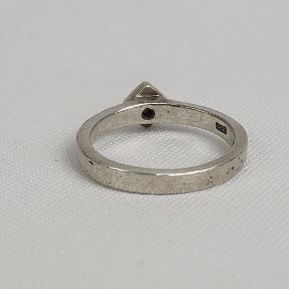 925 Sterling Silver NVC Red Gemstone Stacking Ring Size 8 - Picture 4 of 7